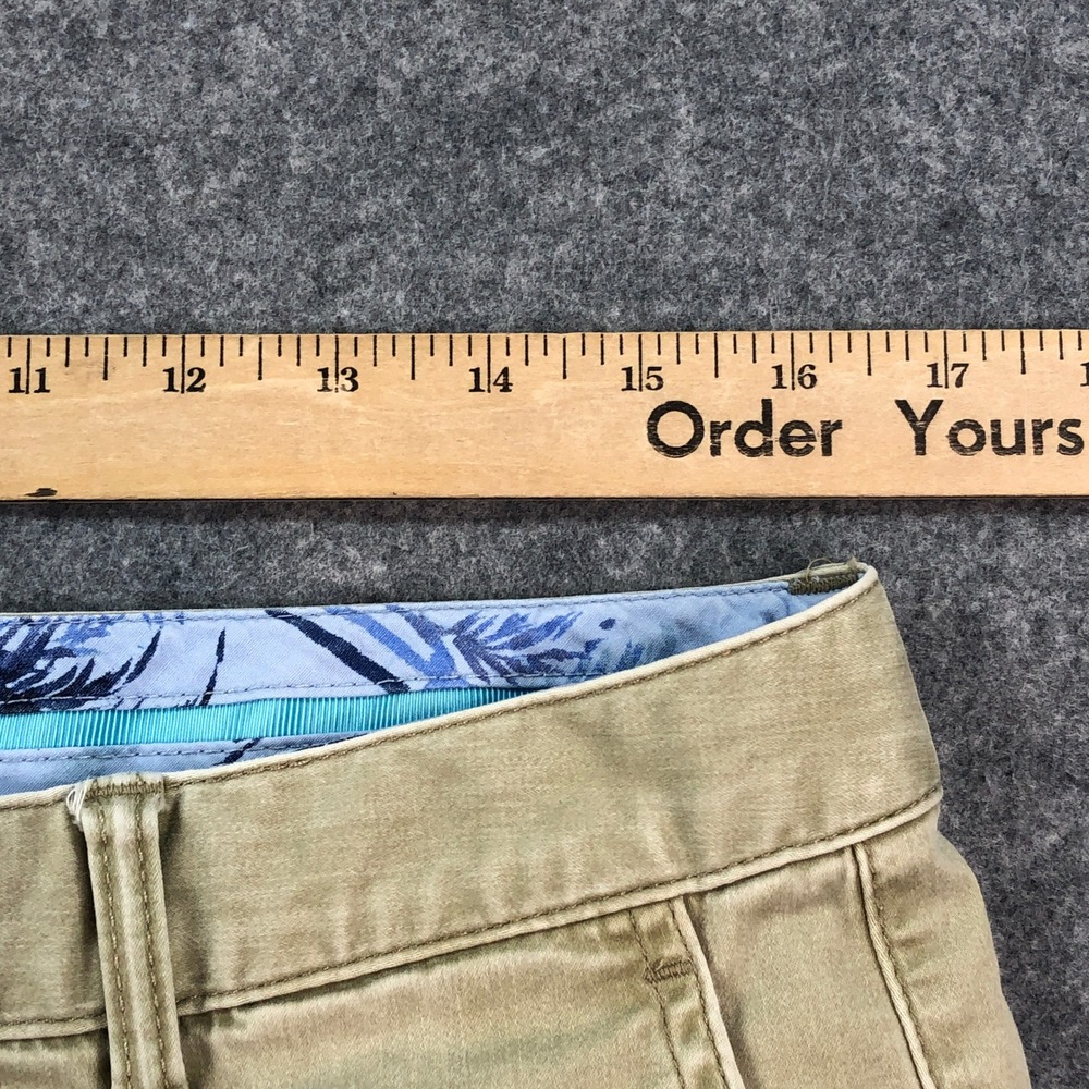 Tommy Bahama Mens Chino Shorts 33x8 Khaki Beige Regular Fit Resort Island Blend - Picture 7 of 12